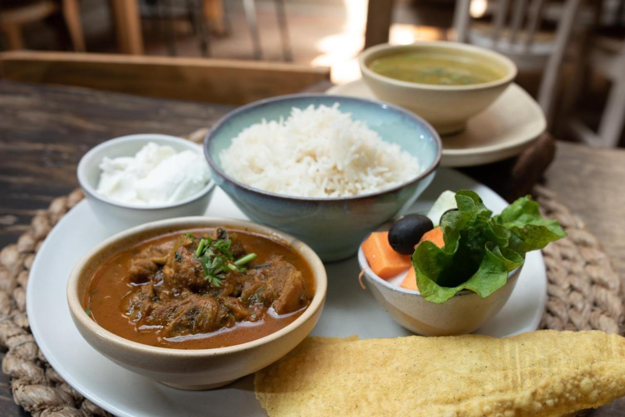 Bhatgoan 皮亚科克宾馆酒店 外观 照片